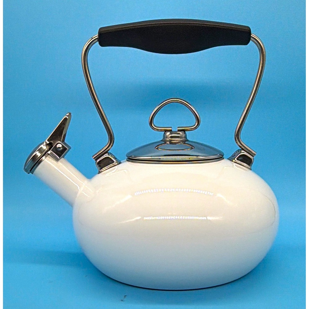 Chantal Classic Loop White Enamel On Steel Whistling Tea Kettle 1.8 Qt Stovetop